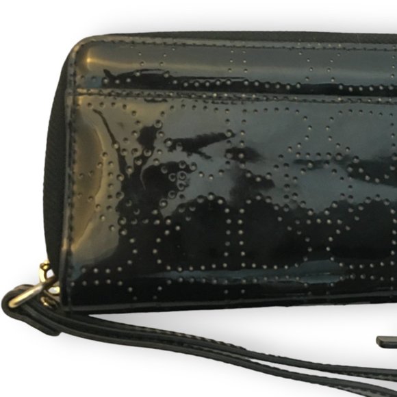 Kate Spade ♠️ Black Patent Leather Jazzy Metro zip around wallet w/ wrist strap - Picture 4 of 5
